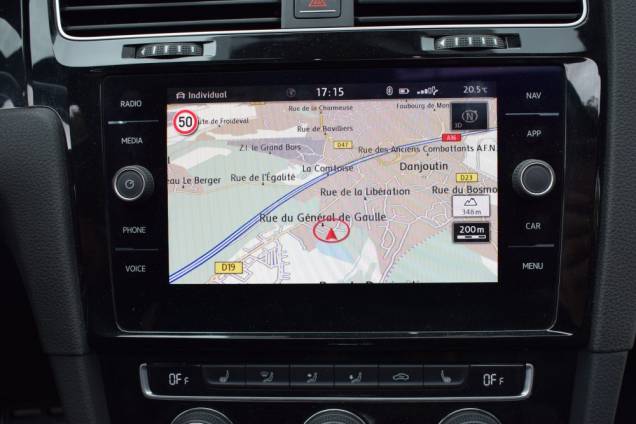 VOLKSWAGEN GOLF GTD 2.0 TDI 184 CV / TOIT OUVRANT PANORAMIQUE 20