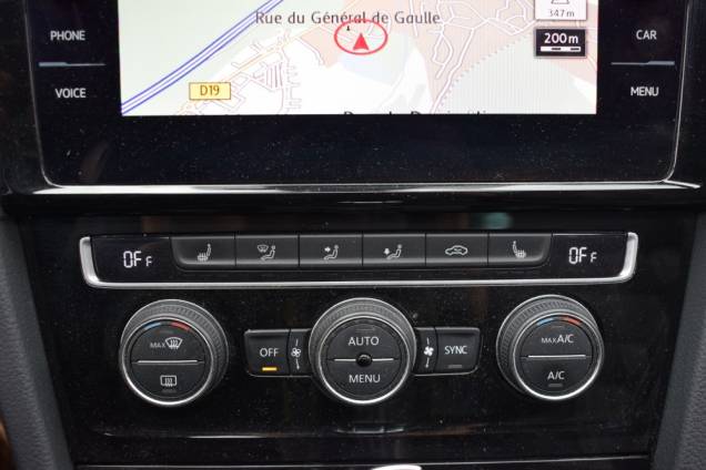 VOLKSWAGEN GOLF GTD 2.0 TDI 184 CV / TOIT OUVRANT PANORAMIQUE 23