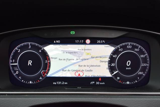 VOLKSWAGEN GOLF GTD 2.0 TDI 184 CV / TOIT OUVRANT PANORAMIQUE 15