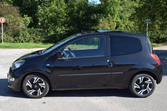 RENAULT TWINGO 1.2 16V 75 CV / TOIT OUVRANT PANORAMIQUE  6