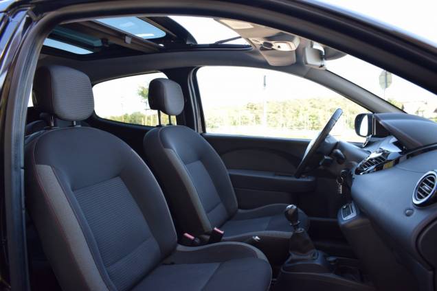 RENAULT TWINGO 1.2 16V 75 CV / TOIT OUVRANT PANORAMIQUE  13