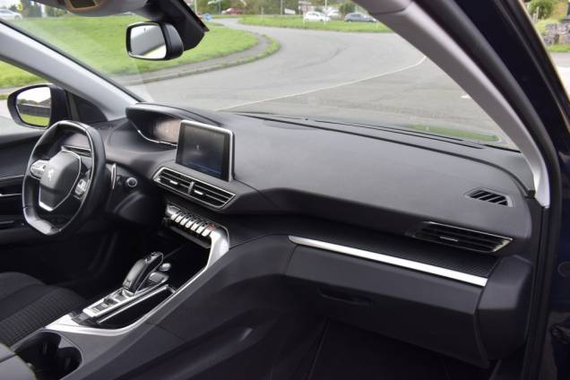 PEUGEOT 5008 ACTIVE BUSINESS HDI 130 CV EAT8 15