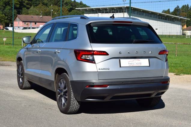 SKODA KAROQ EDITION DRIVE 125 YEARS 150 CV DSG 7 / 1ere MAIN / 72000 KMS / SUIVI COMPLET SKODA 4