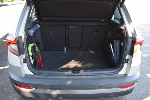 SKODA KAROQ EDITION DRIVE 125 YEARS 150 CV DSG 7 / 1ere MAIN / 72000 KMS / SUIVI COMPLET SKODA 21
