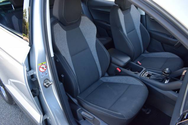 SKODA KAROQ EDITION DRIVE 125 YEARS 150 CV DSG 7 / 1ere MAIN / 72000 KMS / SUIVI COMPLET SKODA 24