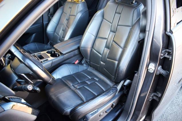 DS DS7 CROSSBACK EDITION LOUVRE 1.6 180 CV / 1ere MAIN / SUIVI COMPLET / FOCAL ELECTRA / TOIT OUVRANT PANORAMIQUE 16