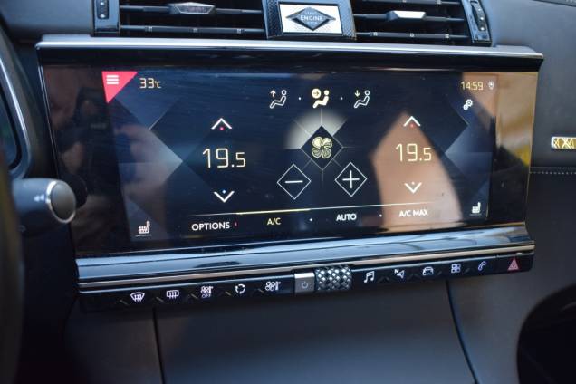 DS DS7 CROSSBACK EDITION LOUVRE 1.6 180 CV / 1ere MAIN / SUIVI COMPLET / FOCAL ELECTRA / TOIT OUVRANT PANORAMIQUE 22