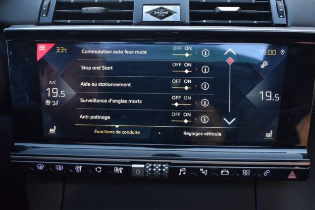 DS DS7 CROSSBACK EDITION LOUVRE 1.6 180 CV / 1ere MAIN / SUIVI COMPLET / FOCAL ELECTRA / TOIT OUVRANT PANORAMIQUE 24