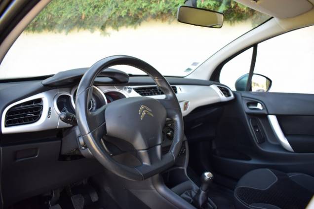 CITROEN C3 CONFORT 1.4 i 75 CV 11