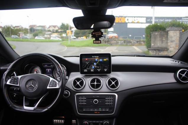 MERCEDES BENZ CLASSE CLA SHOOTING BRAKE FASCINATION 200 136 CV 7G-DCT 4 MATIC / TOIT OUVRANT PANORAMIQUE 12