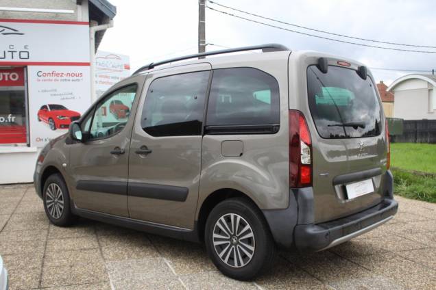 PEUGEOT PARTNER TEPEE OUTDOOR 1.6 BLUEHDI 120 CV BVM6 / 1ER MAIN 6