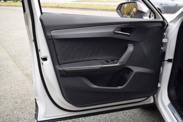 CUPRA FORMENTOR HYBRID RECHARGEABLE 204 CV DSG 6 / 1ere MAIN / TOIT OUVRANT PANORAMIQUE / 35000 KMS / ORIGINE FRANCE 17 CUPRA FORMENTOR HYBRID RECHARGEABLE 204 CV DSG 6 / 1ere MAIN / TOIT OUVRANT PANORAMIQUE / 35000 KMS / ORIGINE FRANCE 17