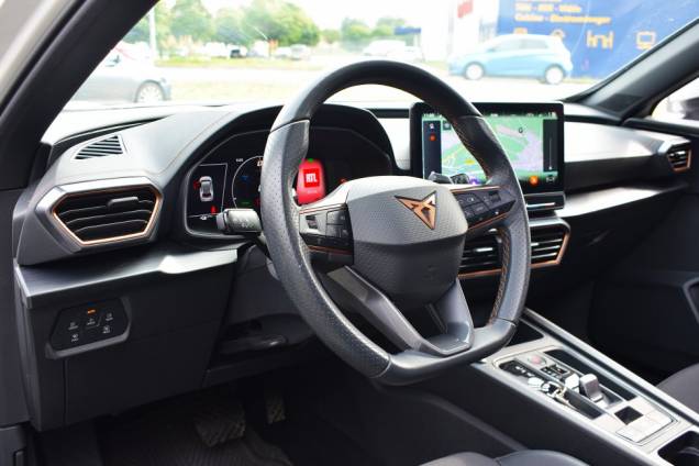 CUPRA FORMENTOR HYBRID RECHARGEABLE 204 CV DSG 6 / 1ere MAIN / TOIT OUVRANT PANORAMIQUE / 35000 KMS / ORIGINE FRANCE 13 CUPRA FORMENTOR HYBRID RECHARGEABLE 204 CV DSG 6 / 1ere MAIN / TOIT OUVRANT PANORAMIQUE / 35000 KMS / ORIGINE FRANCE 13