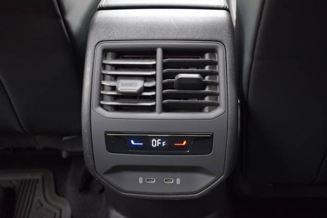 CUPRA FORMENTOR HYBRID RECHARGEABLE 204 CV DSG 6 / 1ere MAIN / TOIT OUVRANT PANORAMIQUE / 35000 KMS / ORIGINE FRANCE 22 CUPRA FORMENTOR HYBRID RECHARGEABLE 204 CV DSG 6 / 1ere MAIN / TOIT OUVRANT PANORAMIQUE / 35000 KMS / ORIGINE FRANCE 22