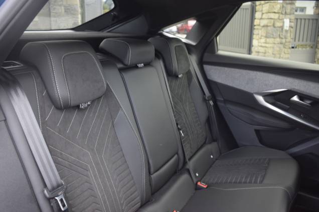 PEUGEOT 3008 GT HYBRID 136 CV E-DSC 13