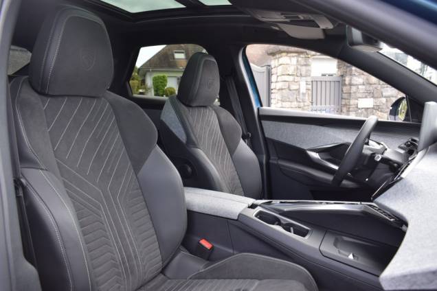 PEUGEOT 3008 GT HYBRID 136 CV E-DSC 15