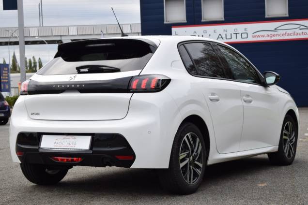 PEUGEOT 208 ALLURE 100 CV BV6 / 3100 Kms 3