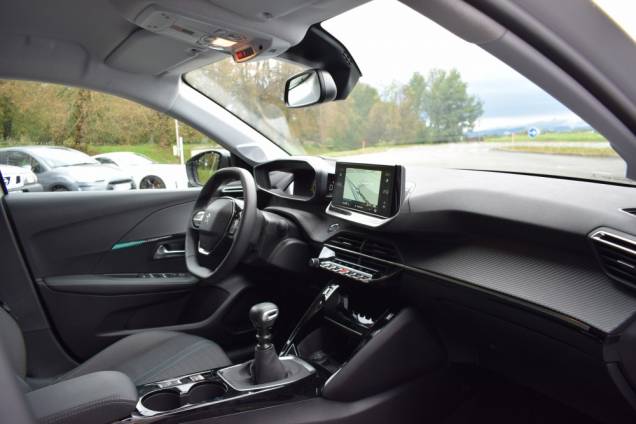 PEUGEOT 208 ALLURE 100 CV BV6 / 3100 Kms 15