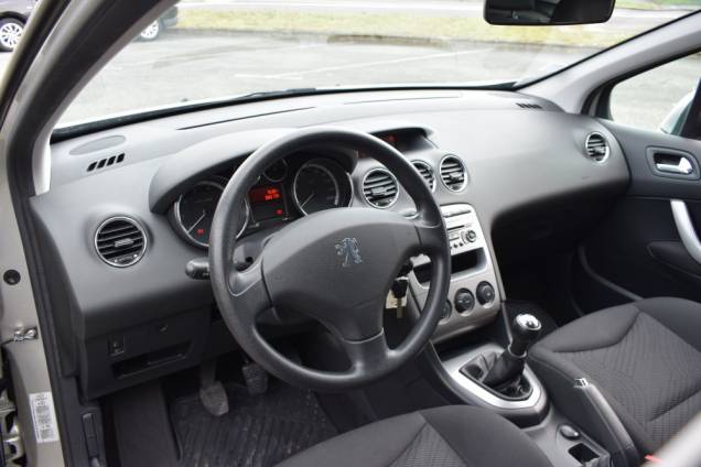 PEUGEOT 308 SW 1.4 95 CV BREAK / 1ère MAIN / 59900 KMS 15