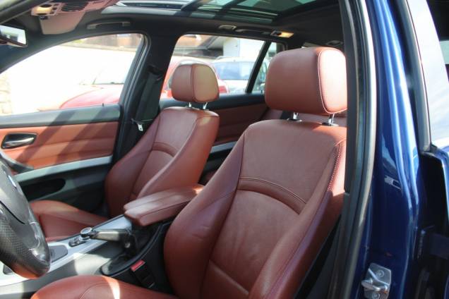 BMW SERIE 3 SPORT DESIGN 3.0 D 245 CV XDRIVE BVA / SUIVI DISPONIBLE COMPLET / TOIT OUVRANT PANORAMIQUE 11 BMW SERIE 3 SPORT DESIGN 3.0 D 245 CV XDRIVE BVA / SUIVI DISPONIBLE COMPLET / TOIT OUVRANT PANORAMIQUE 11