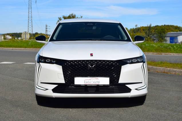 DS DS4 PERFORMANCE LINE + HDI 130 CV EAT8 / 8800 KMS / 1ere MAIN / MATRIX LED 5
