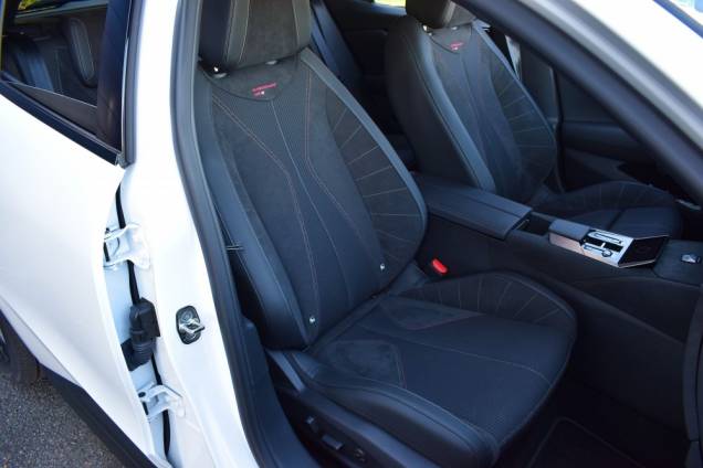 DS DS4 PERFORMANCE LINE + HDI 130 CV EAT8 / 8800 KMS / 1ere MAIN / MATRIX LED 35