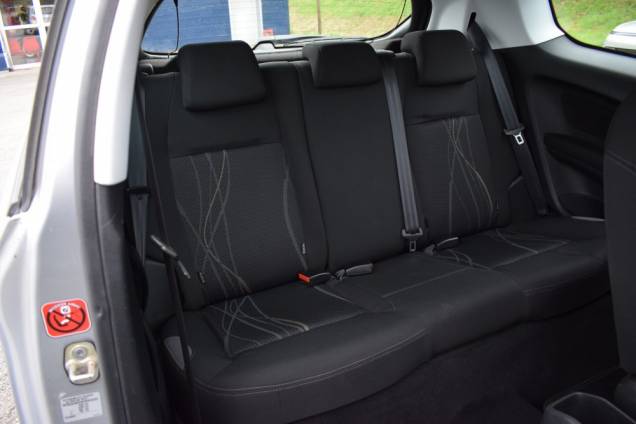 PEUGEOT 208 1.2 82 CV / CROCHET D'ATTELAGE 14 PEUGEOT 208 1.2 82 CV / CROCHET D'ATTELAGE 14