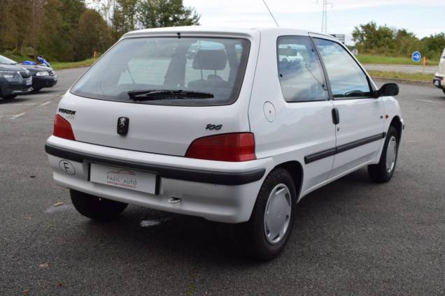PEUGEOT 106 1.6 90 CV BOITE AUTOMATIQUE / 1ère MAIN / 34500 KMS  5
