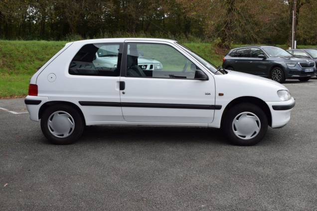 PEUGEOT 106 1.6 90 CV BOITE AUTOMATIQUE / 1ère MAIN / 34500 KMS  10