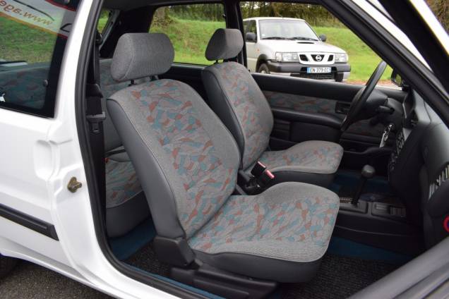 PEUGEOT 106 1.6 90 CV BOITE AUTOMATIQUE / 1ère MAIN / 34500 KMS  13