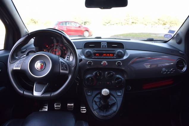ABARTH 500 C 1.4 TURBO T-JET 135 CV 9