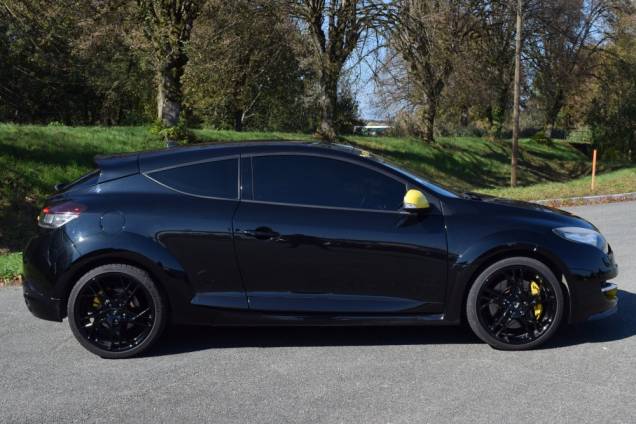 RENAULT MEGANE RS CUP 2.0 TURBO 265 CV BV6 / 67 200 KMS 8 RENAULT MEGANE RS CUP 2.0 TURBO 265 CV BV6 / 67 200 KMS 8