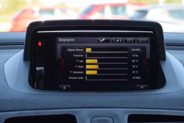 RENAULT MEGANE RS CUP 2.0 TURBO 265 CV BV6 / 67 200 KMS 13 RENAULT MEGANE RS CUP 2.0 TURBO 265 CV BV6 / 67 200 KMS 13