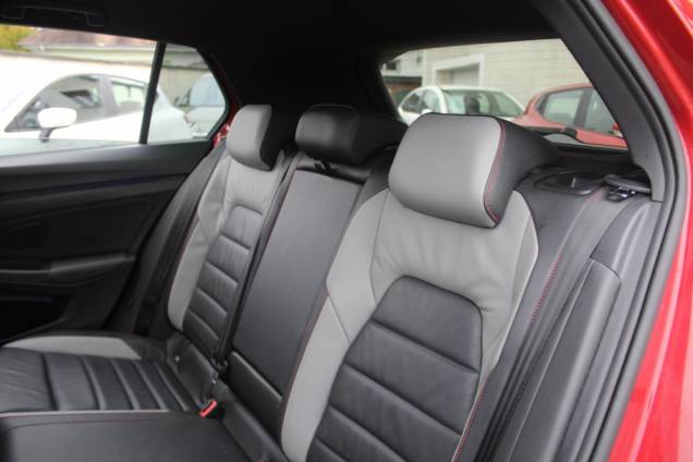 VOLKSWAGEN GOLF GTI CLUBSPORT 300 CV DSG7 / TOIT OUVRANT PANORAMIQUE 17