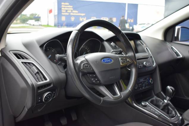 FORD FOCUS EDITION TITANIUM 1.5 TDCI 120 CV 10