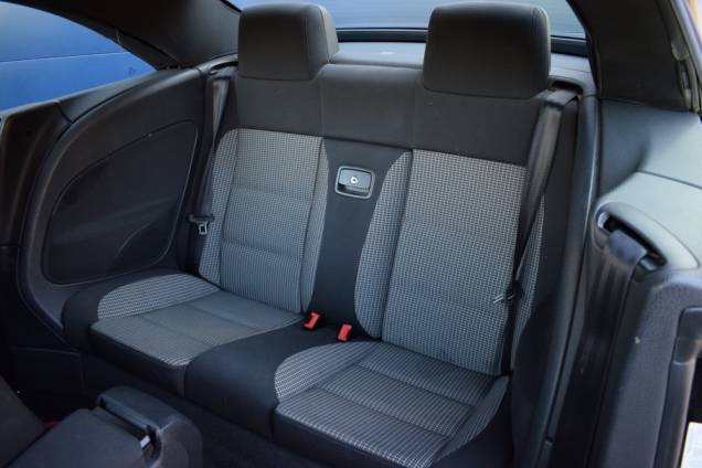 VOLKSWAGEN EOS SPORTLINE 2.0 TDI 140 CV BVM 6  / 1ere MAIN / SUIVI COMPLET 14