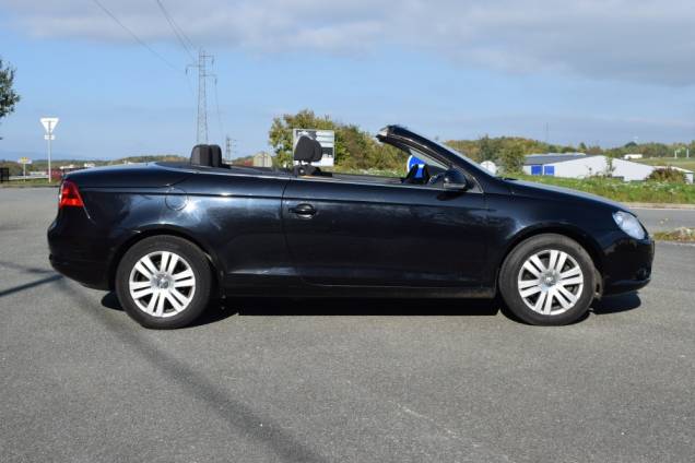 VOLKSWAGEN EOS SPORTLINE 2.0 TDI 140 CV BVM 6  / 1ere MAIN / SUIVI COMPLET 9