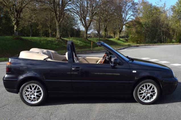 VOLKSWAGEN GOLF IV CABRIOLET 2.0 i 115 CV / 68 650 KMS 7 VOLKSWAGEN GOLF IV CABRIOLET 2.0 i 115 CV / 68 650 KMS 7