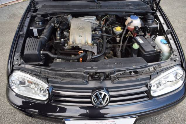 VOLKSWAGEN GOLF IV CABRIOLET 2.0 i 115 CV / 68 650 KMS 16 VOLKSWAGEN GOLF IV CABRIOLET 2.0 i 115 CV / 68 650 KMS 16