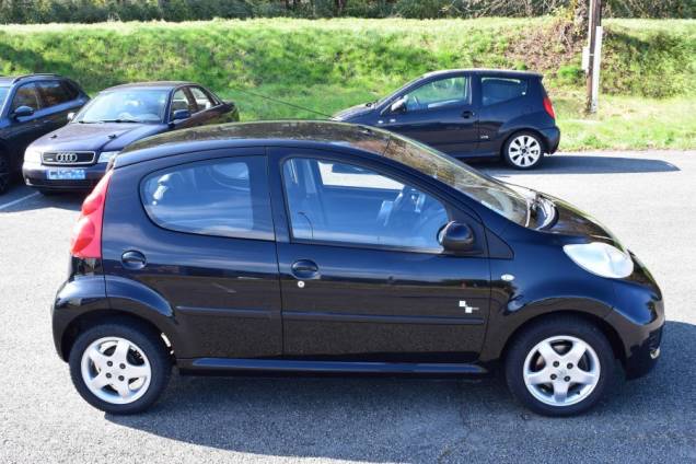 PEUGEOT 107 1.0 68 CV 5 PORTES 10