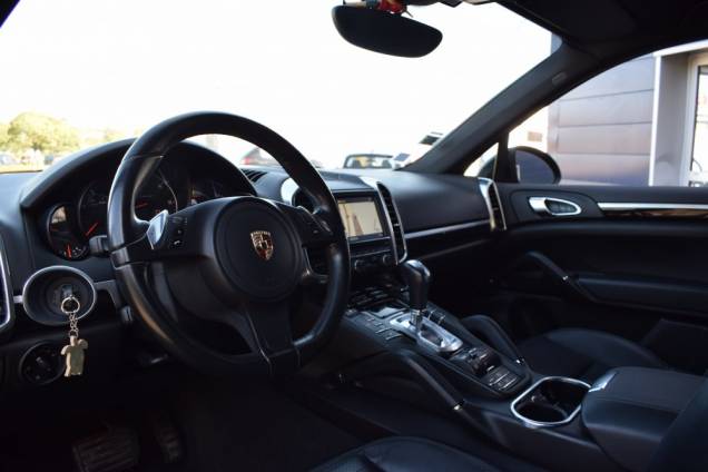 PORSCHE CAYENNE DIESEL 3.0 V6 245 CV BVA 9
