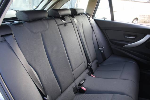 BMW SERIE 3 TOURING BUSINESS 320D X DRIVE 190 CV BVA / ORIGINE FRANCE / SUIVI COMPLET 13 BMW SERIE 3 TOURING BUSINESS 320D X DRIVE 190 CV BVA / ORIGINE FRANCE / SUIVI COMPLET 13