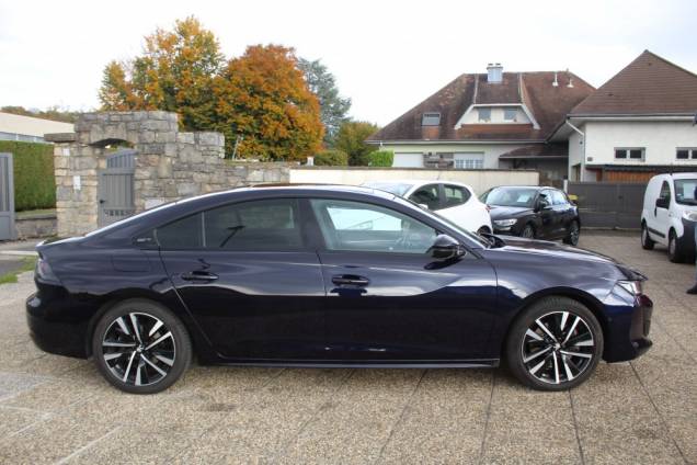PEUGEOT 508 GT 2.0 BLUEDHI 180 CV EAT8 5 PEUGEOT 508 GT 2.0 BLUEDHI 180 CV EAT8 5