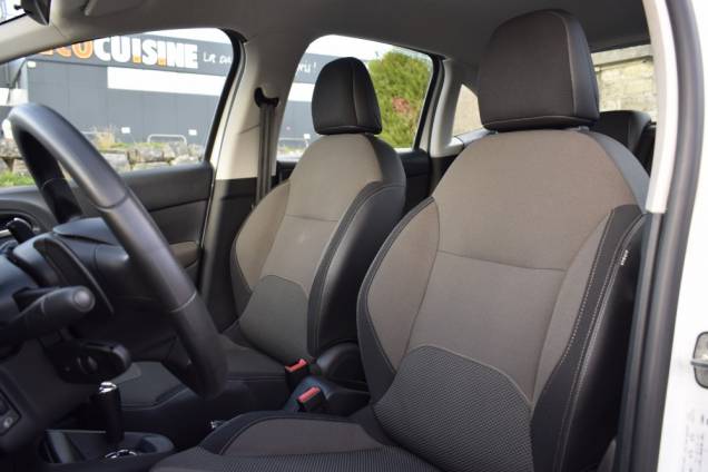 CITROEN C3 CONFORT 95 CV BVA 17