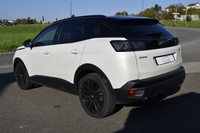 PEUGEOT 3008 GT PACK BLACK HDI 130 CV EAT8 3