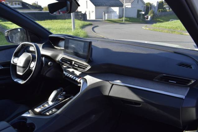 PEUGEOT 3008 GT PACK BLACK HDI 130 CV EAT8 14