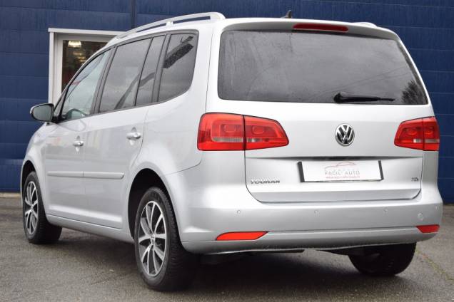 VOLKSWAGEN TOURAN 1.6 TDI 105 CV BV6 5 PLACES 4
