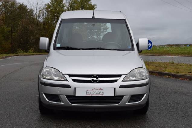 OPEL COMBO TOUR COSMO 1.3 CDTI 75 CV / BOITE AUTOMATIQUE / ATTELAGE /  ORIGINE FRANCE 5