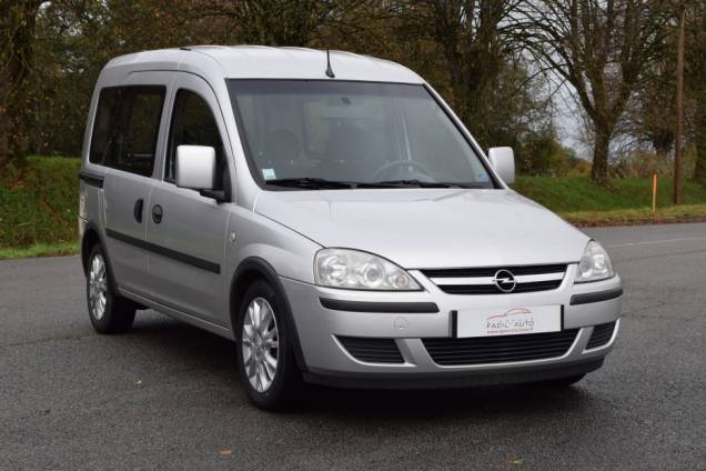 OPEL COMBO TOUR COSMO 1.3 CDTI 75 CV / BOITE AUTOMATIQUE / ATTELAGE /  ORIGINE FRANCE 2