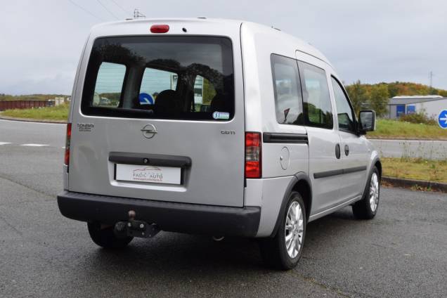 OPEL COMBO TOUR COSMO 1.3 CDTI 75 CV / BOITE AUTOMATIQUE / ATTELAGE /  ORIGINE FRANCE 3